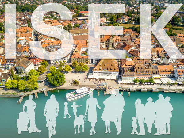 Blick über die Altstadt und den Bodensee